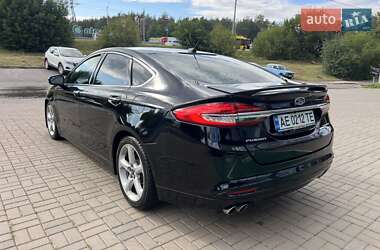 Седан Ford Fusion 2017 в 