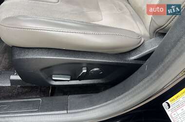 Седан Ford Fusion 2017 в 