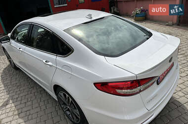 Седан Ford Fusion 2020 в 