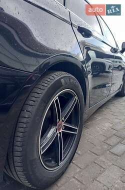 Седан Ford Fusion 2015 в 