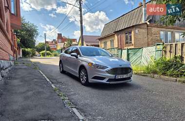 Седан Ford Fusion 2017 в 
