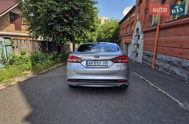 Седан Ford Fusion 2017 в 