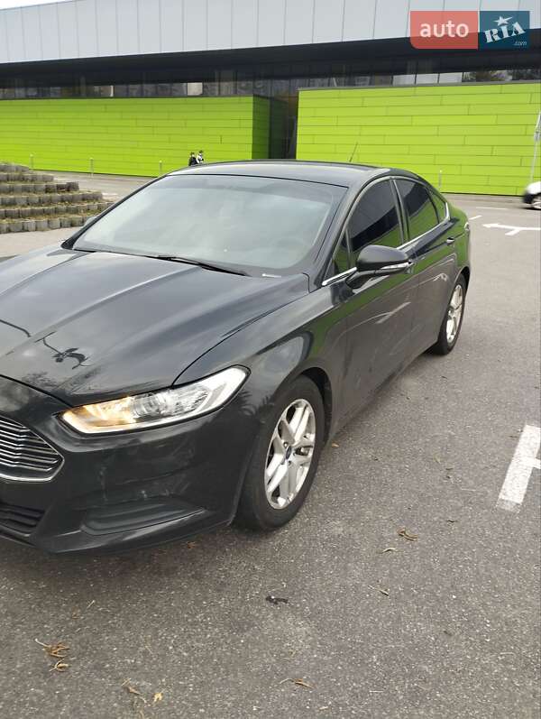 Седан Ford Fusion 2014 в Киеве