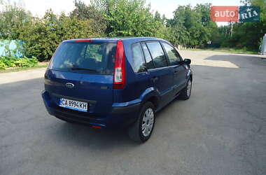 Хэтчбек Ford Fusion 2006 в 