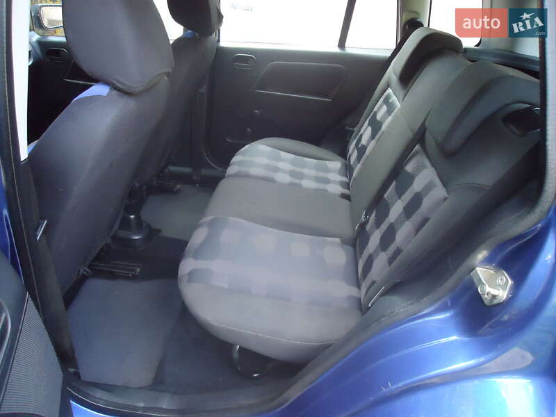 Хэтчбек Ford Fusion 2006 в Умани фото 21 Хэтчбек Ford Fusion 2006 в Умани