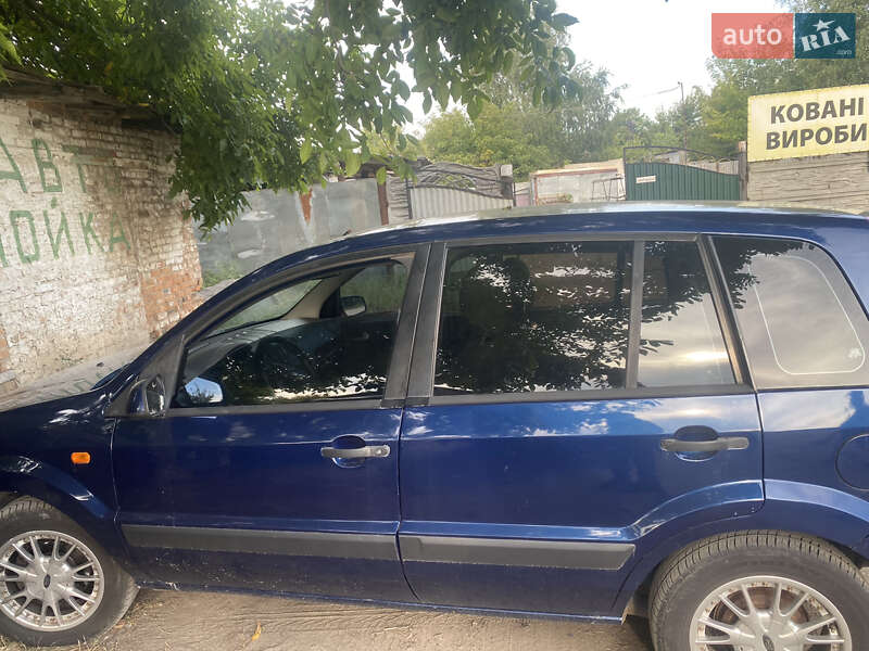 Хэтчбек Ford Fusion 2008 в Гайсине
