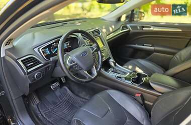 Седан Ford Fusion 2015 в 