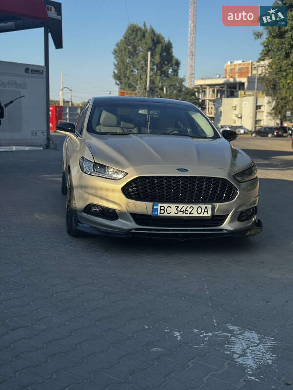 Седан Ford Fusion 2014 в Львове