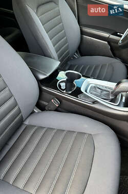 Седан Ford Fusion 2015 в 
