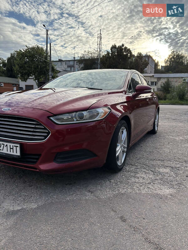 Седан Ford Fusion 2015 в Житомирі