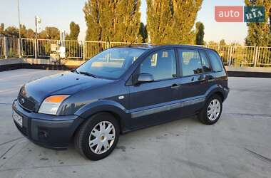 Хэтчбек Ford Fusion 2006 в 