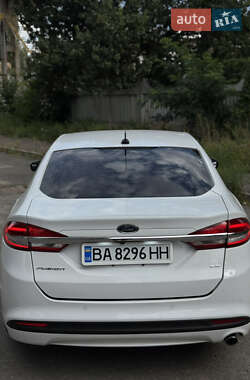 Седан Ford Fusion 2017 в 