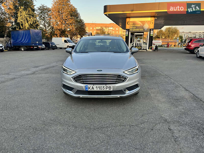 Седан Ford Fusion 2017 в Києві