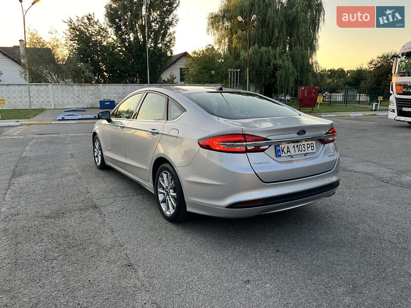 Седан Ford Fusion 2017 в Києві