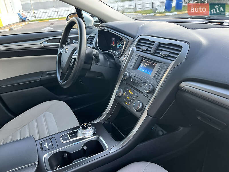 Седан Ford Fusion 2017 в Києві