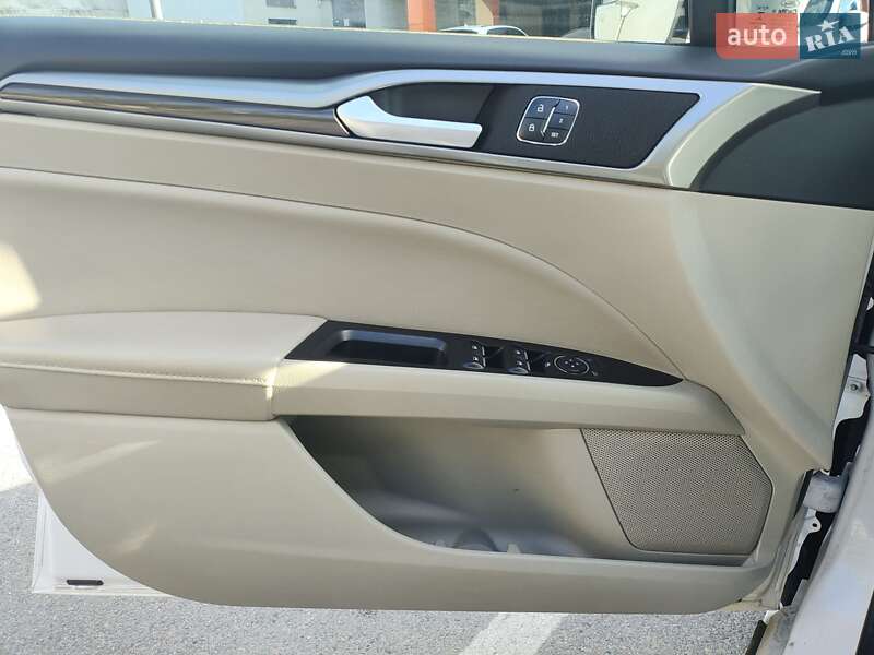 Седан Ford Fusion 2016 в Днепре