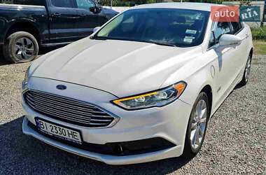 Седан Ford Fusion 2017 в 