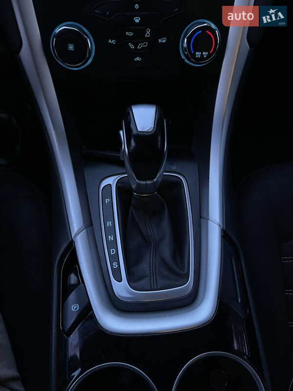 Седан Ford Fusion 2013 в Калуше