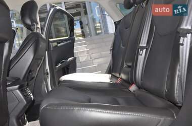 Седан Ford Fusion 2013 в 