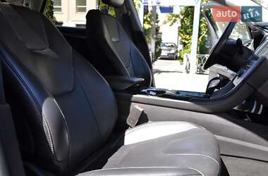 Седан Ford Fusion 2013 в 