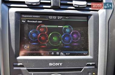 Седан Ford Fusion 2013 в 