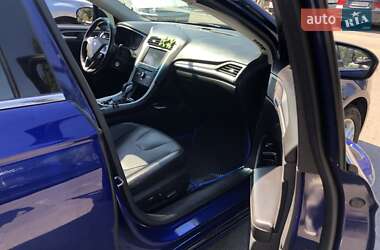 Седан Ford Fusion 2014 в 