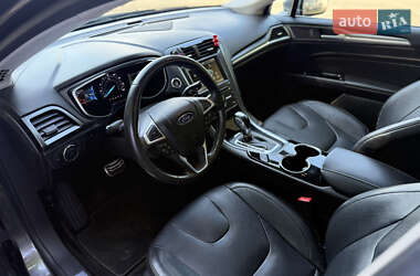 Седан Ford Fusion 2015 в 