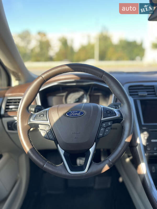 Седан Ford Fusion 2016 в Киеве
