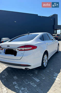 Седан Ford Fusion 2016 в Первомайске