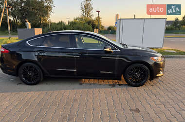 Седан Ford Fusion 2014 в 