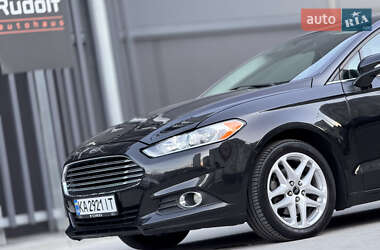 Седан Ford Fusion 2014 в 