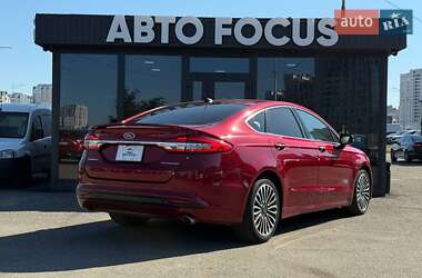 Седан Ford Fusion 2017 в 