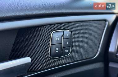 Седан Ford Fusion 2017 в 