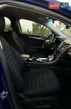 Седан Ford Fusion 2014 в 