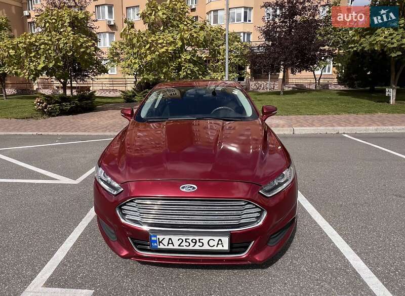 Седан Ford Fusion 2016 в Софиевской Борщаговке