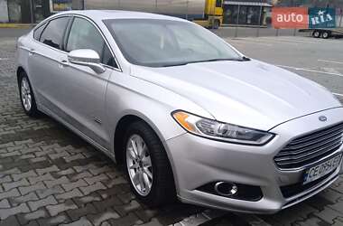 Седан Ford Fusion 2016 в 