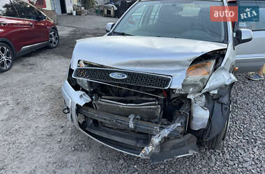 Хетчбек Ford Fusion 2010 в 