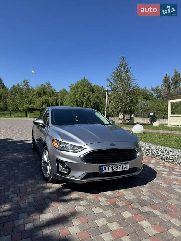Седан Ford Fusion 2020 в Івано-Франківську