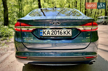 Седан Ford Fusion 2018 в 