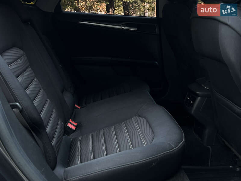 Седан Ford Fusion 2015 в Николаеве фото 16 Седан Ford Fusion 2015 в Николаеве