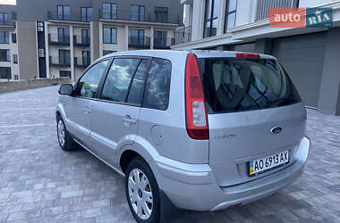 Хэтчбек Ford Fusion 2010 в 