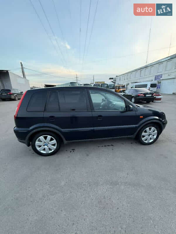 Хетчбек Ford Fusion 2006 в Сумах