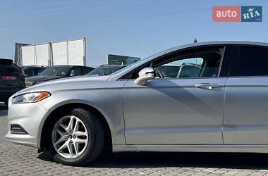 Седан Ford Fusion 2014 в 