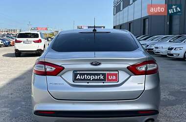 Седан Ford Fusion 2014 в 