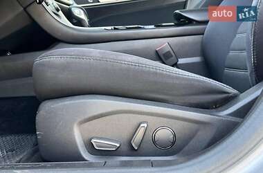 Седан Ford Fusion 2014 в 