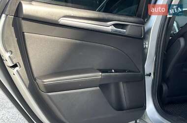 Седан Ford Fusion 2014 в 