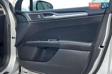 Седан Ford Fusion 2014 в 