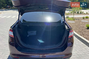 Седан Ford Fusion 2012 в 