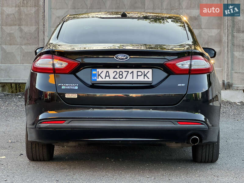 Седан Ford Fusion 2015 в Києві