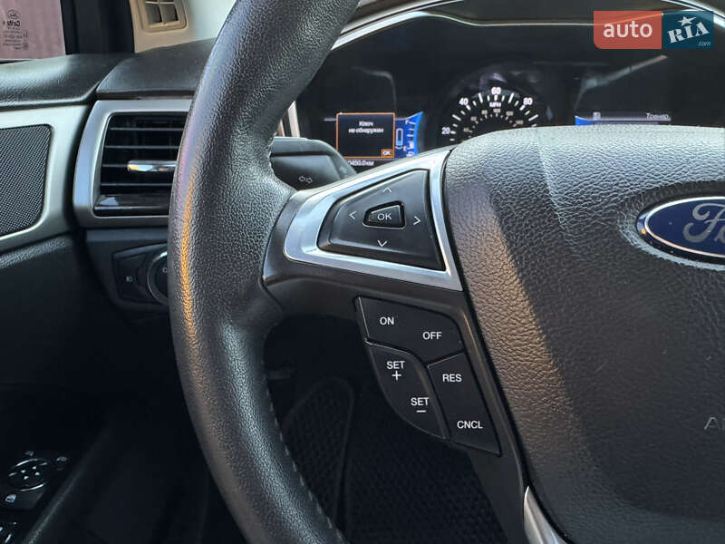 Седан Ford Fusion 2015 в Києві